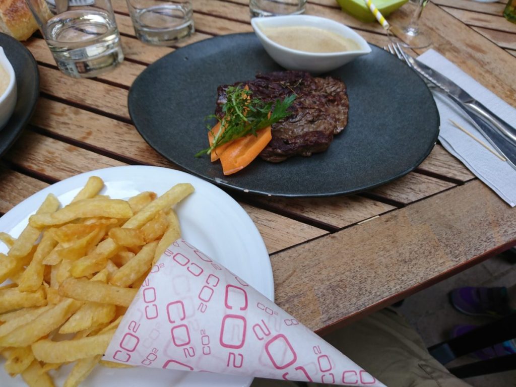 ヴァンセンヌ城周辺レストラン（RESTAURANT around CHATEAU DE VINCENNES）